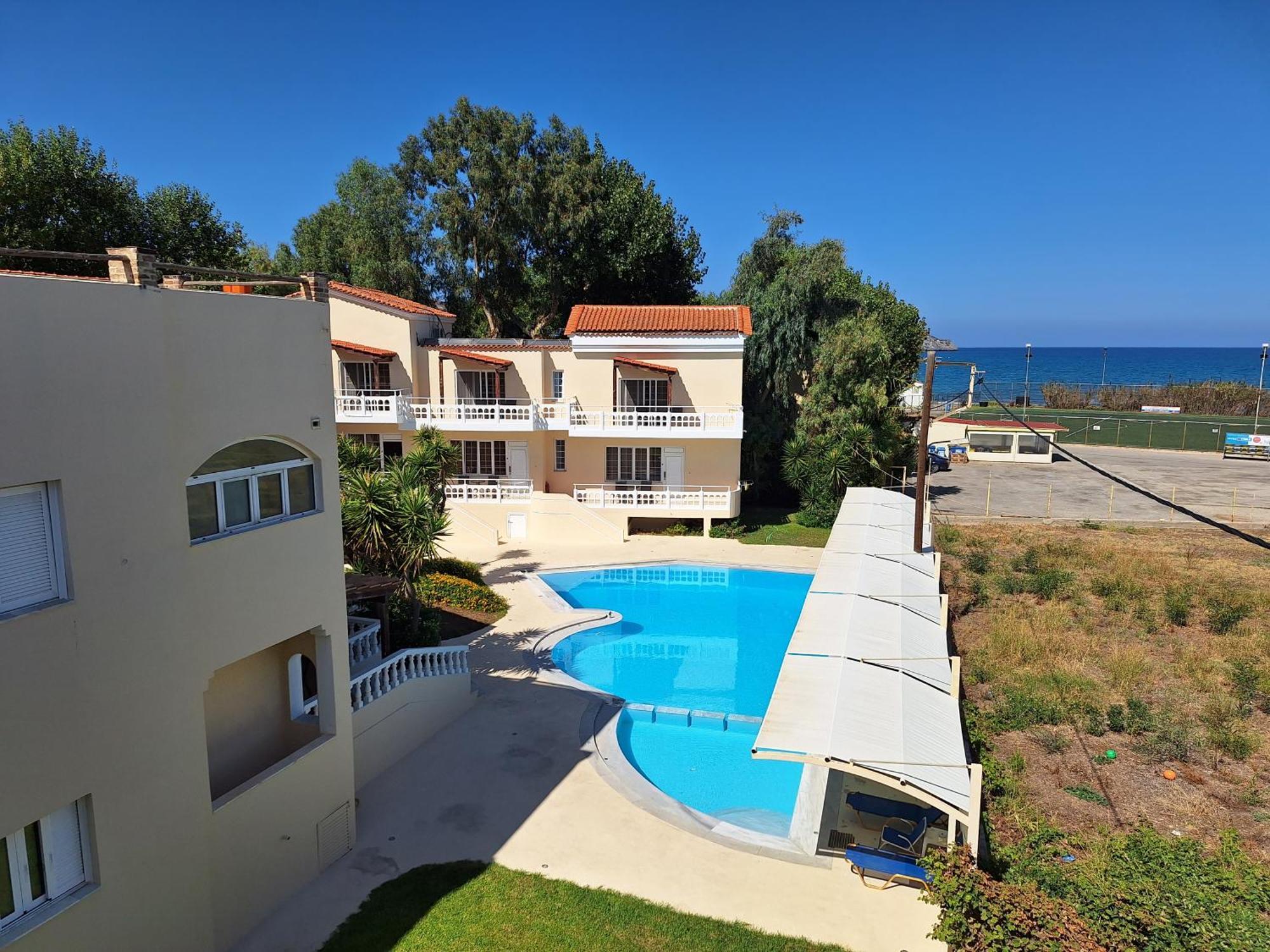 Perla Beach Agia Marina Buitenkant foto