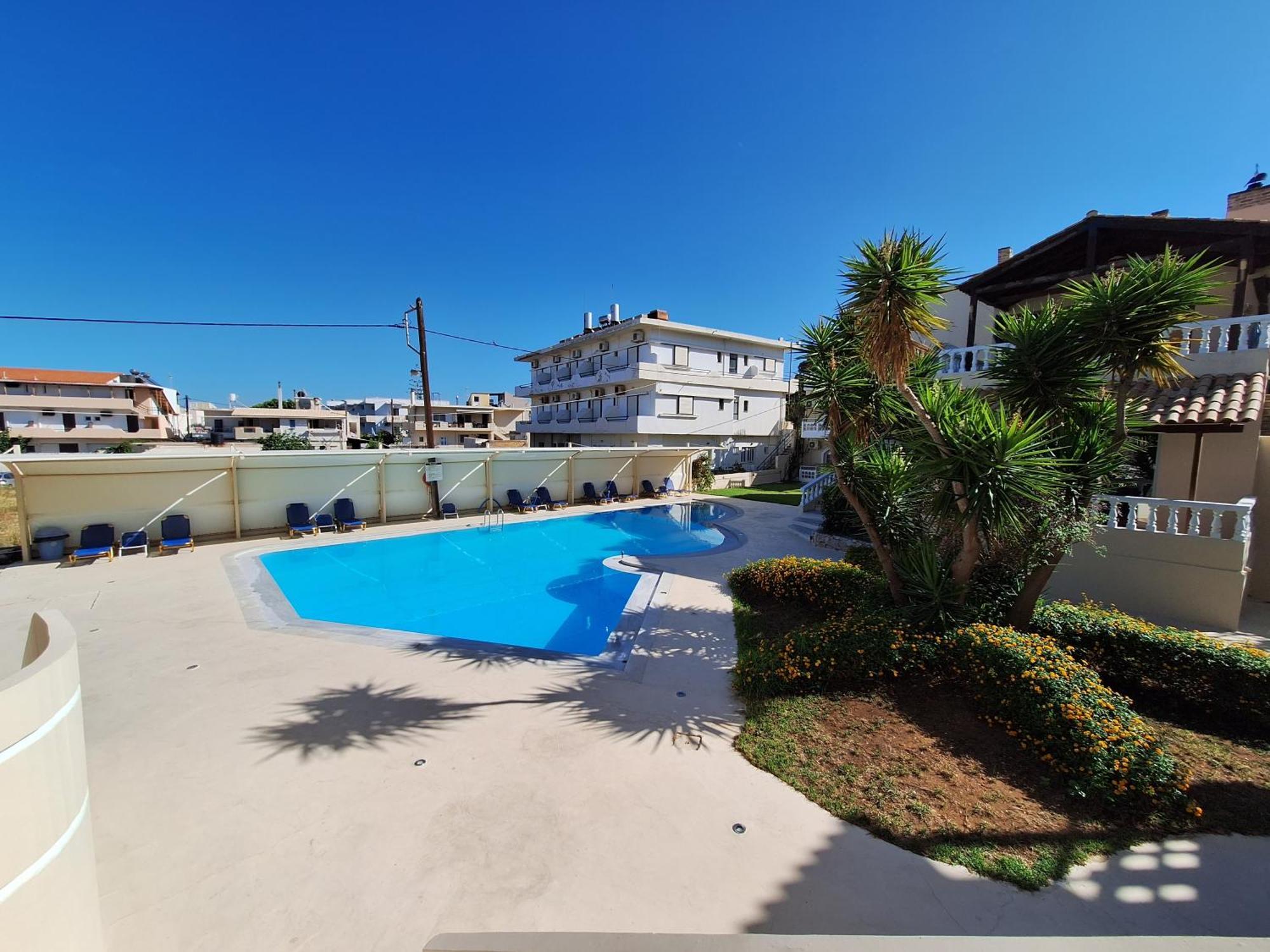 Perla Beach Agia Marina Buitenkant foto