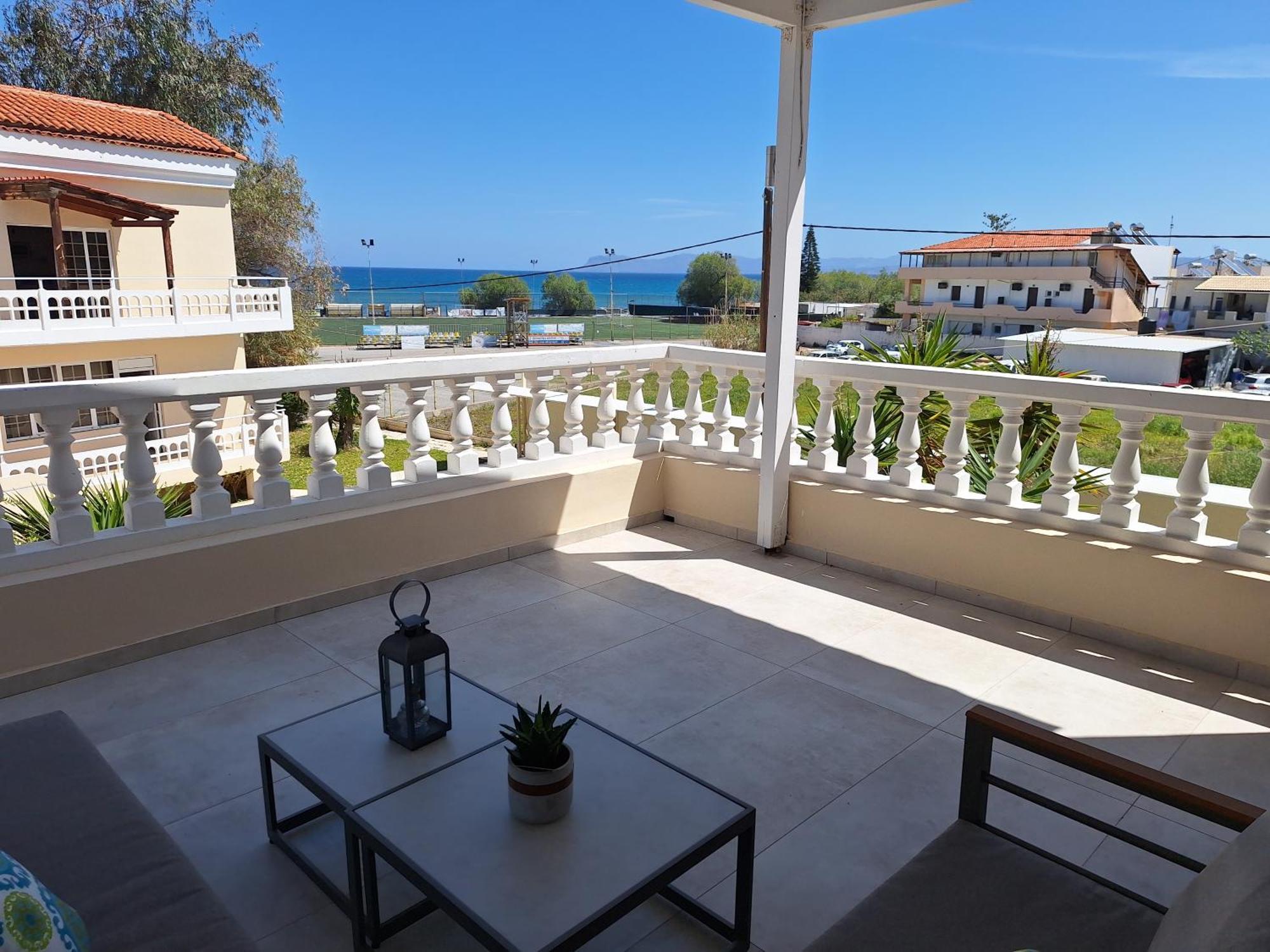 Perla Beach Agia Marina Buitenkant foto