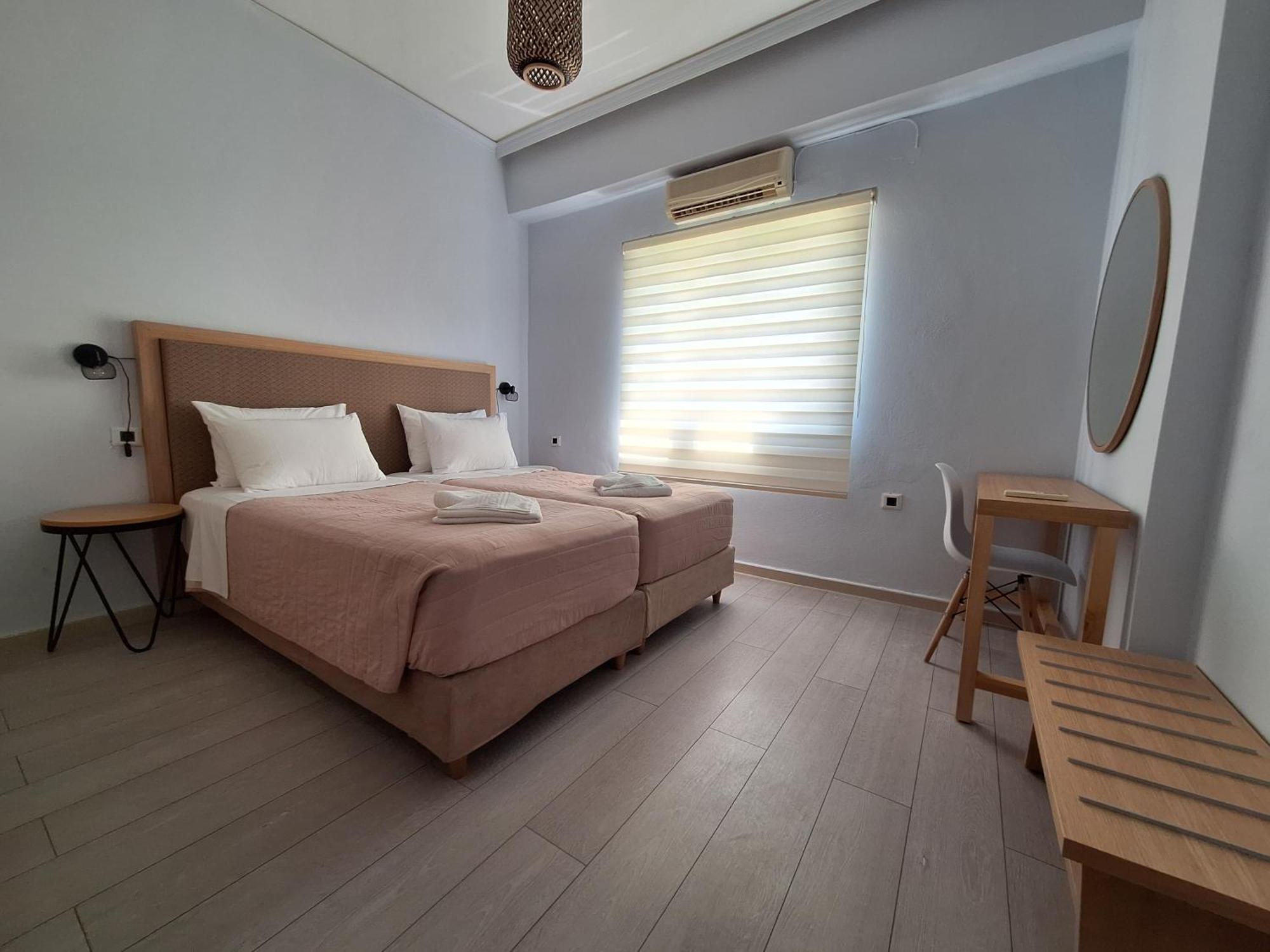 Perla Beach Agia Marina Buitenkant foto